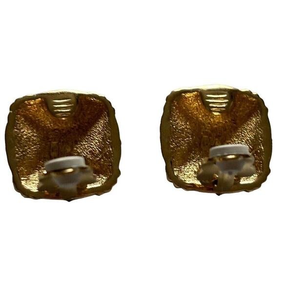 A. C. Signed Blue Clear Crystal Square Gold tone Clip on Earrings vintage 1980s - Picture 2 of 11